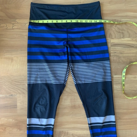 Workout Capri Leggings: Anjali - Picture 6 of 9